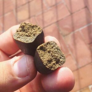 ovuloaperto - WeWeed.it ovulo di fumo aperto