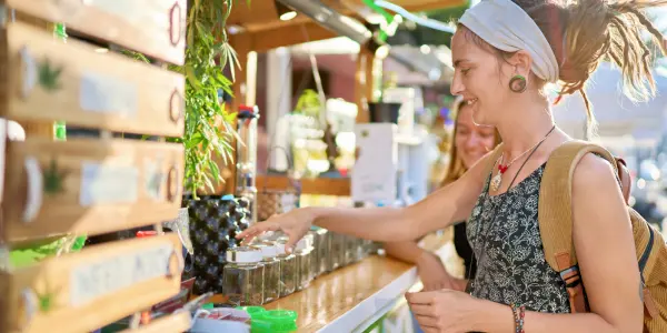 I turisti possono entrare nei cannabis club a Barcellona?